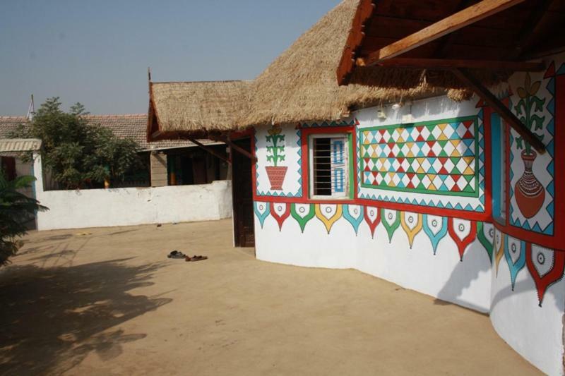 Rann Bhumi Homestay Resort Hodka Экстерьер фото
